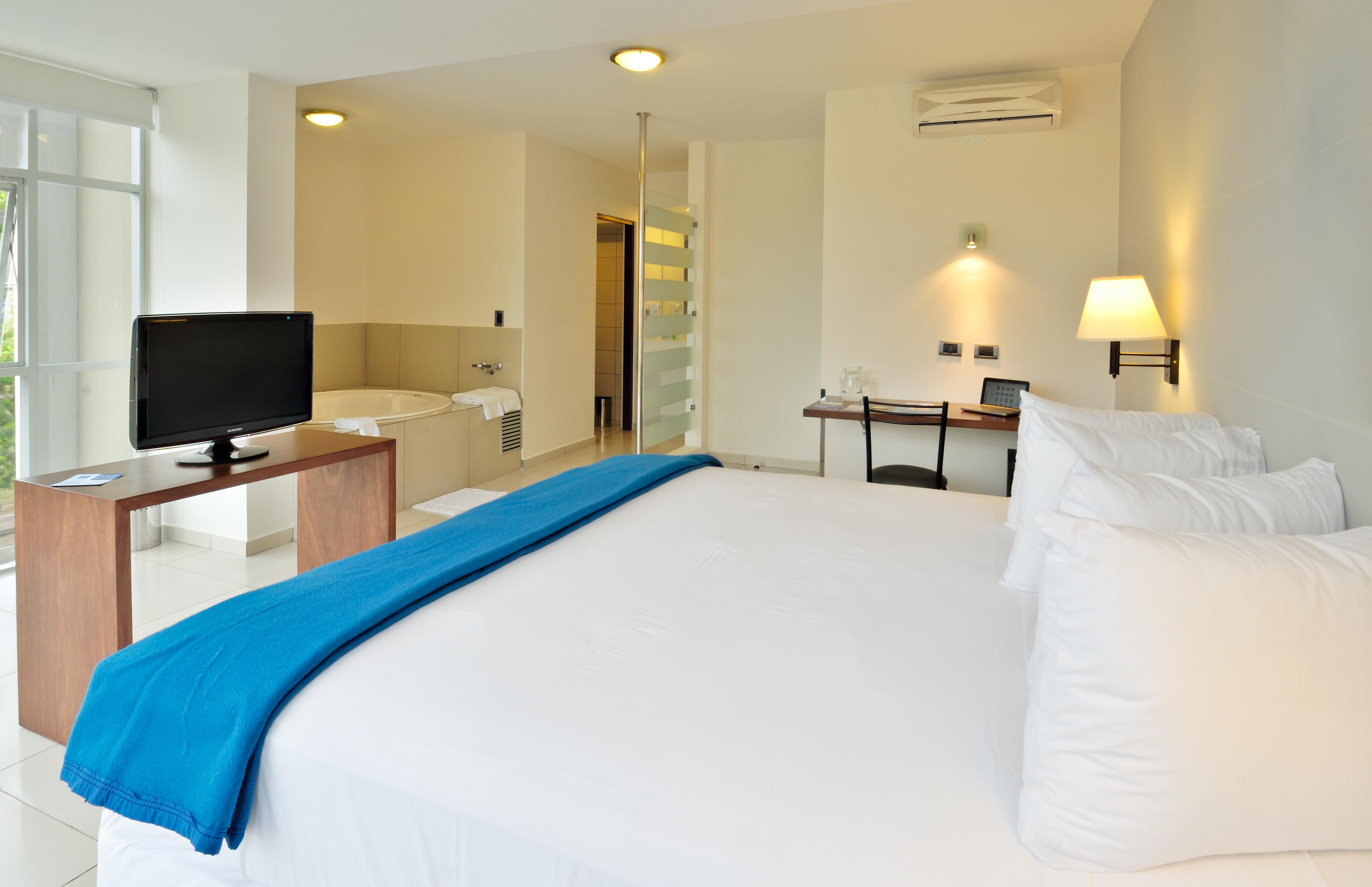 Hotel Lp Santa Cruz Centro Santa Cruz de La Sierra Ngoại thất bức ảnh